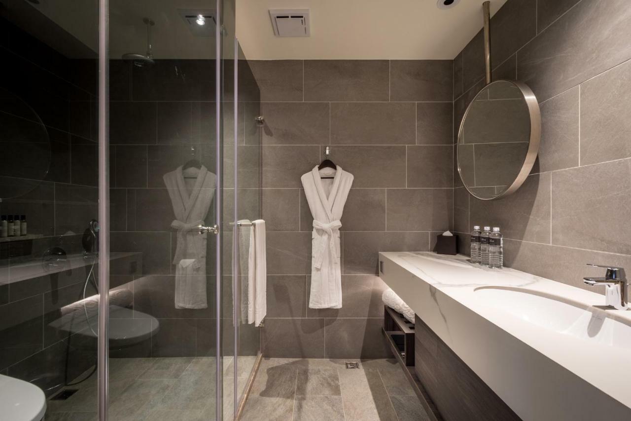 Park Lees Hotel Kaohsiung Eksteriør bilde Bathroom